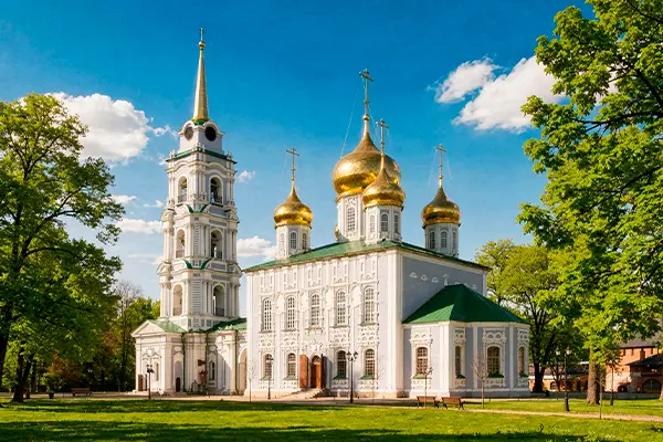 Успенский собор в Тульском кремле - православный храм XVIII века с уникальными фресками