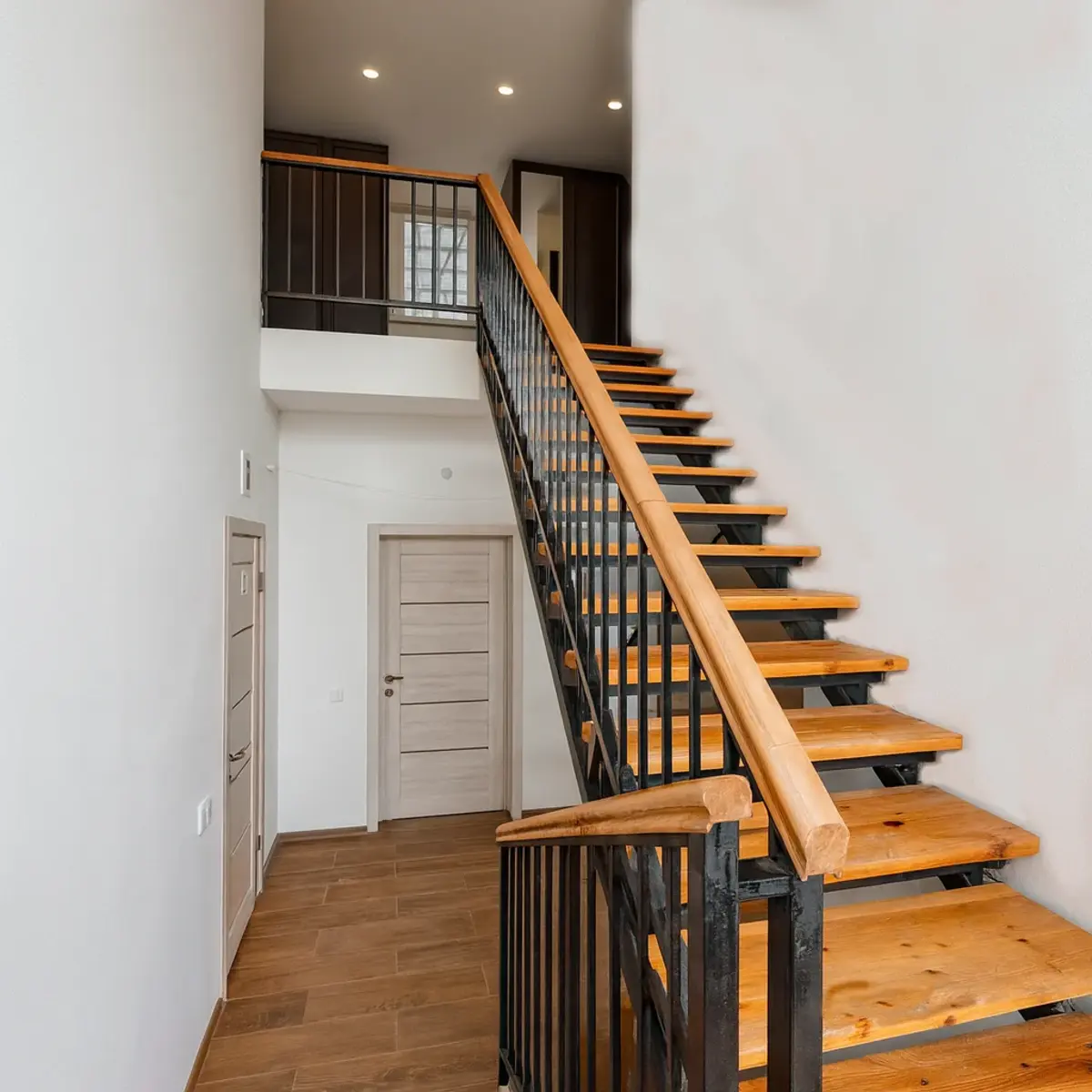 Хостел Мягко и точка — лестница